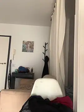 Snapshot of alessiobaz chatting on February 28, 2026, 12:50 pm alessiobaz online show from February 28, 2026, 12:50 pm