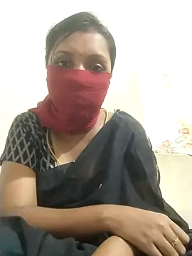 Snapshot of Tamil_Swathi chatting on November 20, 2025, 11:43 am Tamil Swathi online show from November 20, 2025, 11:43 am