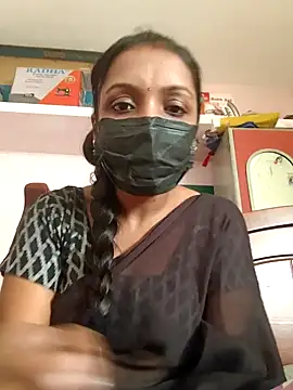 Snapshot of Tamil_Swathi chatting on December 23, 2025, 10:57 am Tamil Swathi online show from December 23, 2025, 10:57 am