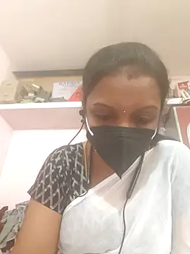 Snapshot of Tamil_Swathi chatting on February 4, 2026, 7:58 am Tamil Swathi online show from February 4, 2026, 7:58 am