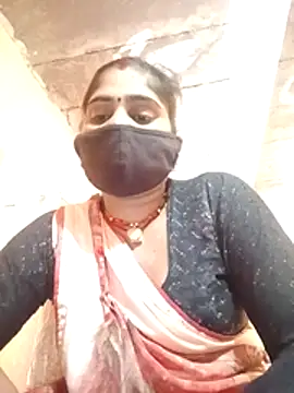 Snapshot of Soniya4357 chatting on December 3, 2025, 7:05 am Soniya4357 online show from December 3, 2025, 7:05 am