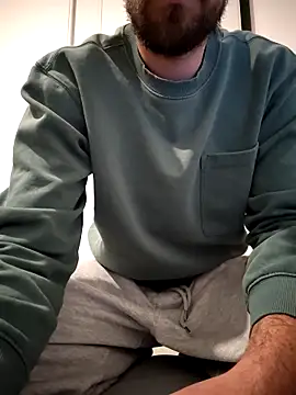 Snapshot of AD_Vu chatting on December 2, 2025, 4:35 pm AD Vu online show from December 2, 2025, 4:35 pm