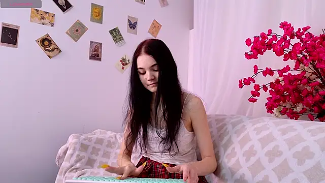 Snapshot of chatting on October 25, 2025, 6:21 am online show from October 25, 2025, 6:21 am