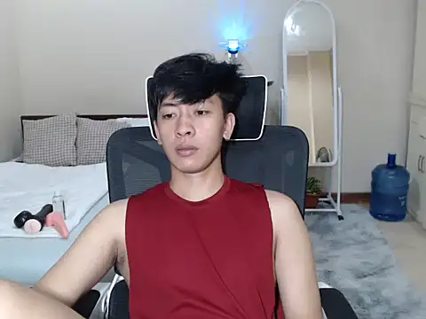 niel cumshow online show from October 19, 2025, 5:24 pm