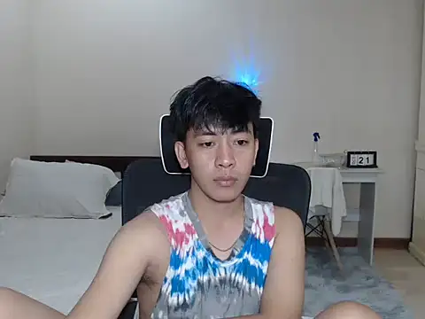 niel cumshow online show from October 25, 2025, 12:02 pm