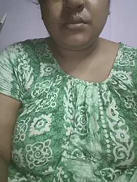 Snapshot of Deborbhavi222 chatting on July 7, 2026, 8:40 am Deborbhavi222 online show from July 7, 2026, 8:40 am