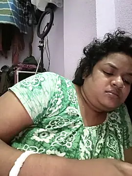 Snapshot of Deborbhavi222 chatting on July 8, 2026, 10:53 am Deborbhavi222 online show from July 8, 2026, 10:53 am