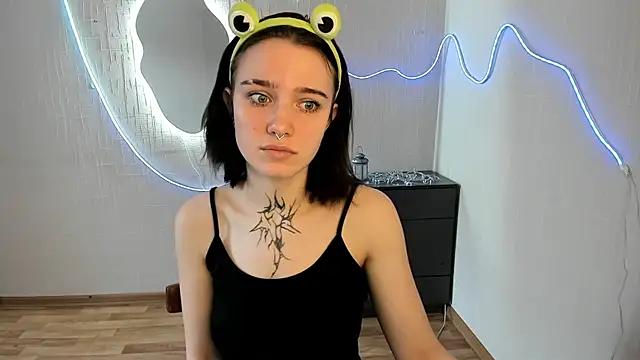 Elastikisss online show from February 22, 2026, 4:02 am