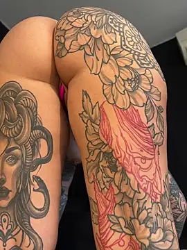 charlotteemerson123 online show from December 20, 2025, 4:14 pm