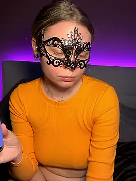 Cherrycolada online show from January 14, 2026, 1:06 pm