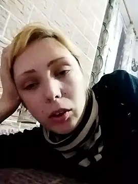 Snapshot of Ponka2011 chatting on October 18, 2025, 5:10 am Ponka2011 online show from October 18, 2025, 5:10 am