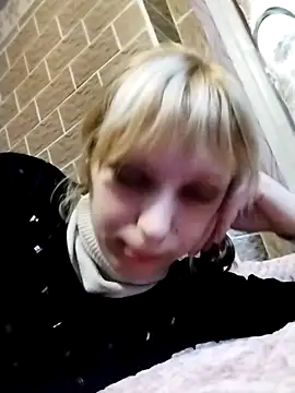 Ponka2011 online show from December 3, 2025, 6:43 am