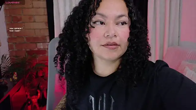 Chubby Licius online show from April 10, 2026, 11:53 pm