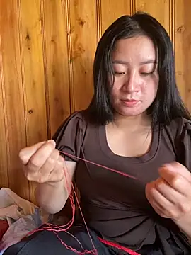 Snapshot of violet-00 chatting on October 10, 2025, 5:06 am violet-00 online show from October 10, 2025, 5:06 am