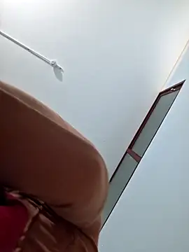 xuxulovezz online show from January 15, 2026, 1:16 pm