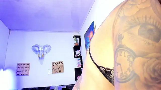 sofia salie online show from November 4, 2025, 12:37 pm