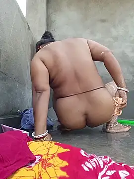 Snapshot of reya743 chatting on February 2, 2026, 6:34 am reya743 online show from February 2, 2026, 6:34 am