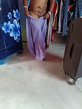 Snapshot of reya743 chatting on March 6, 2026, 7:49 am reya743 online show from March 6, 2026, 7:49 am