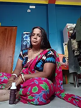 Snapshot of reya743 chatting on March 19, 2026, 9:24 am reya743 online show from March 19, 2026, 9:24 am