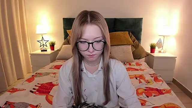 elliupp online show from October 9, 2025, 8:23 am