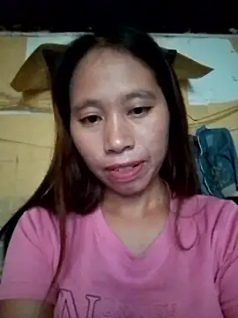 Snapshot of ruby-00 chatting on October 1, 2025, 4:40 am ruby-00 online show from October 1, 2025, 4:40 am