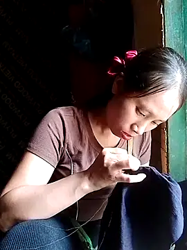 Snapshot of ruby-00 chatting on October 10, 2025, 7:40 am ruby-00 online show from October 10, 2025, 7:40 am