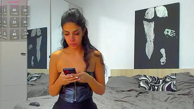 Snapshot of AylinHazellx chatting on November 10, 2025, 5:28 am AylinHazellx online show from November 10, 2025, 5:28 am