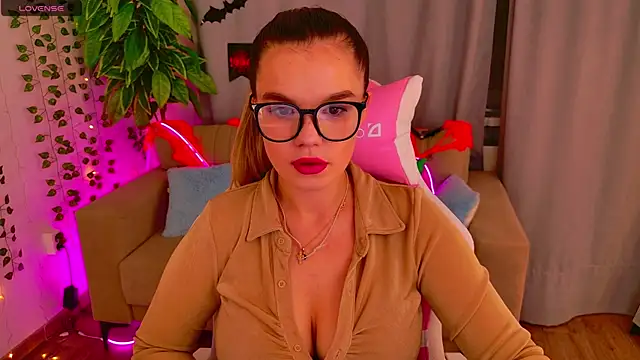 Snapshot of KellyHayden chatting on November 1, 2025, 3:25 pm KellyHayden online show from November 1, 2025, 3:25 pm