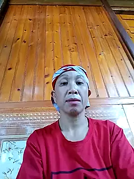 Snapshot of vtmbae chatting on October 5, 2025, 12:53 am vtmbae online show from October 5, 2025, 12:53 am