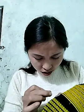 Mai4568 online show from December 17, 2025, 12:44 pm