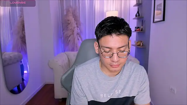 marcuswildx online show from December 18, 2025, 10:43 am