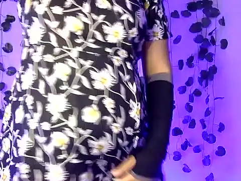 Aaliya02 online show from December 16, 2025, 8:52 am