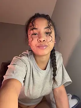 OliviaAshhh online show from November 29, 2025, 1:08 am