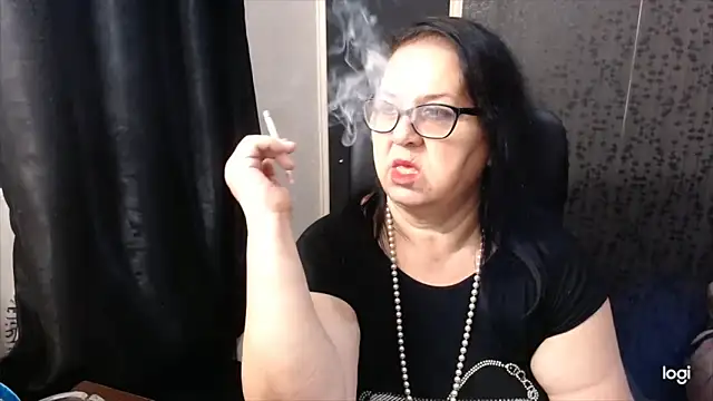 Snapshot of MissSanjanne chatting on October 10, 2025, 12:04 pm MissSanjanne online show from October 10, 2025, 12:04 pm