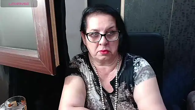 Snapshot of MissSanjanne chatting on June 21, 2026, 8:22 pm MissSanjanne online show from June 21, 2026, 8:22 pm