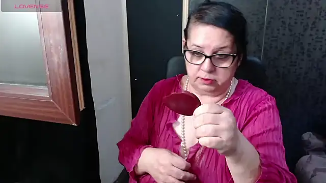 Snapshot of MissSanjanne chatting on June 28, 2026, 7:09 pm MissSanjanne online show from June 28, 2026, 7:09 pm
