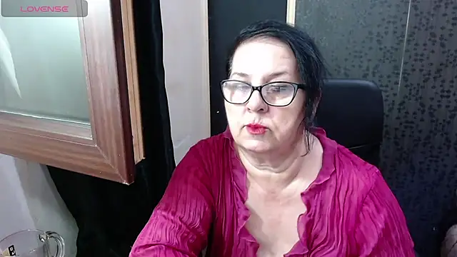 Snapshot of MissSanjanne chatting on July 19, 2026, 9:07 pm MissSanjanne online show from July 19, 2026, 9:07 pm