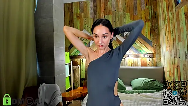 Elliizabeth online show from September 26, 2025, 5:44 am