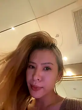 miumiu-66 online show from September 23, 2025, 3:37 pm