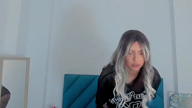 MeganSin  online show from April 9, 2026, 6:13 pm