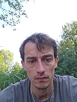 Chrisou73 online show from July 17, 2026, 4:23 pm