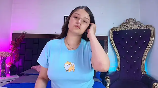 Krystal Heartss online show from December 2, 2025, 12:54 pm