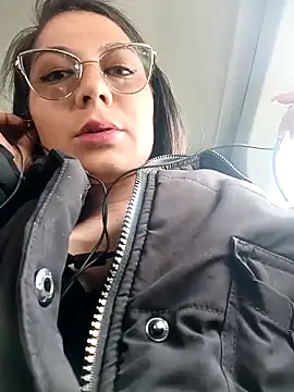 Snapshot of Mia-love-03 chatting on September 29, 2025, 1:49 pm Mia-love-03 online show from September 29, 2025, 1:49 pm