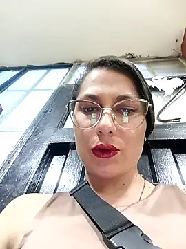 Snapshot of Mia-love-03 chatting on November 7, 2025, 9:59 pm Mia-love-03 online show from November 7, 2025, 9:59 pm