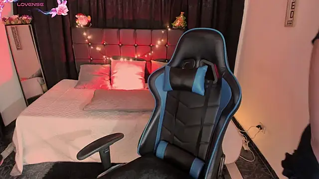 Hanna MA online show from December 2, 2025, 2:56 pm