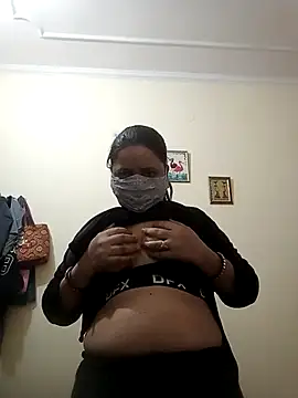 Snapshot of Cute-Purva chatting on November 13, 2025, 10:47 am Cute-Purva online show from November 13, 2025, 10:47 am