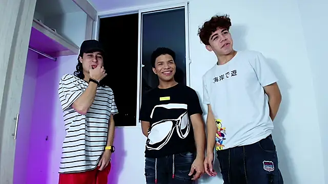 Snapshot of latin_naughty_boys chatting on October 21, 2025, 12:55 am latin naughty boys online show from October 21, 2025, 12:55 am