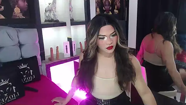 Snapshot of Sophia_hott01 chatting on October 6, 2025, 12:46 pm Sophia hott01 online show from October 6, 2025, 12:46 pm