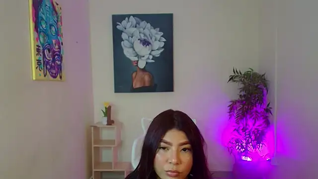 Snapshot of Danisha_chase chatting on November 4, 2025, 8:19 pm Danisha chase online show from November 4, 2025, 8:19 pm