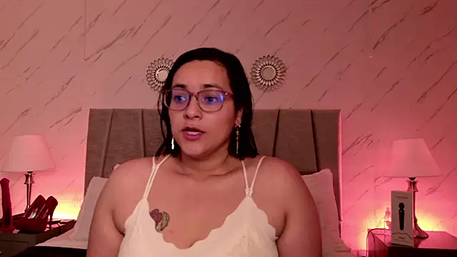 Michell Monet online show from March 12, 2026, 12:00 pm